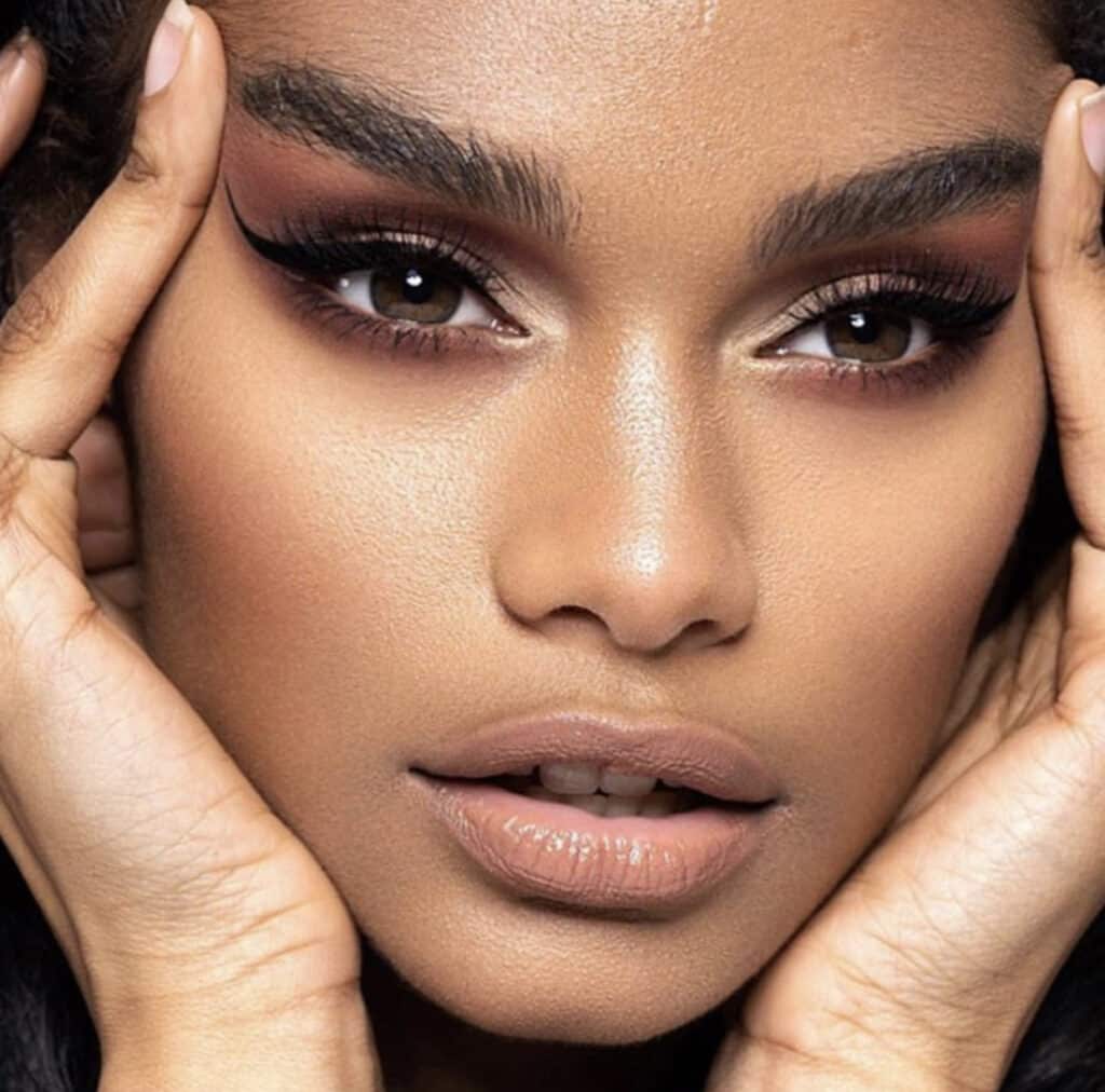 How to Thicken Your Eyebrows | Eyebrow Queen